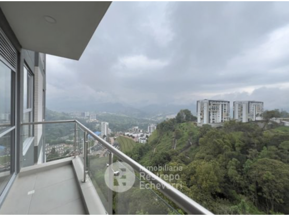 Gorgeous Milan Apt for sale. High floor, nice view Asking $780 mil COP