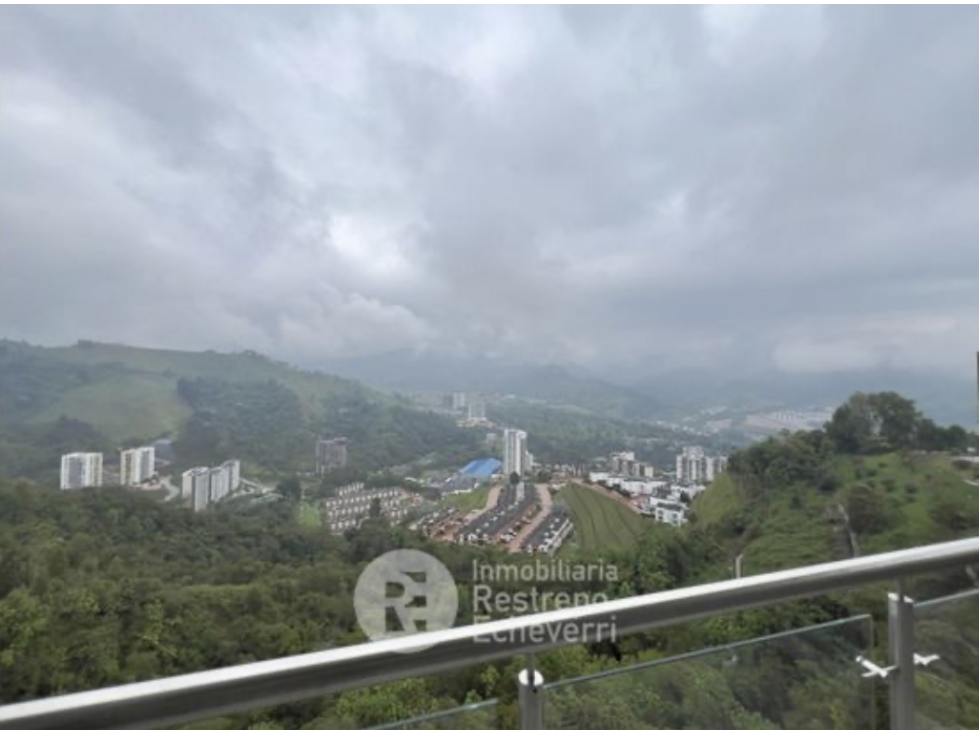 Gorgeous Milan Apt for sale. High floor, nice view Asking $780 mil COP — foto 3