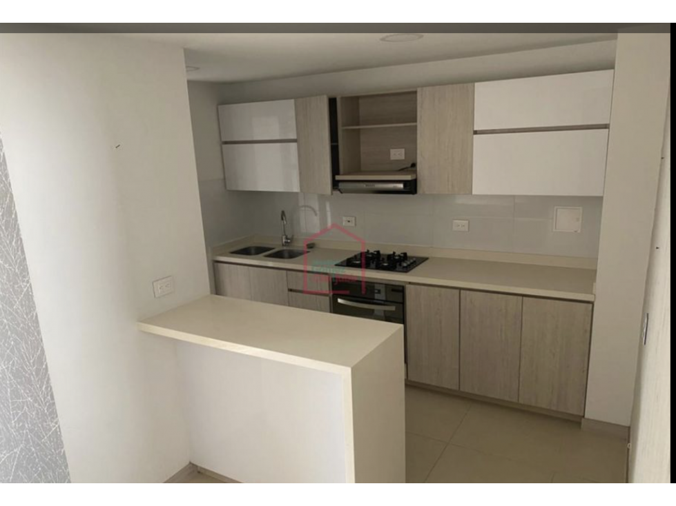 Beautiful 3-level house La Florida 3/3 $570 milliones