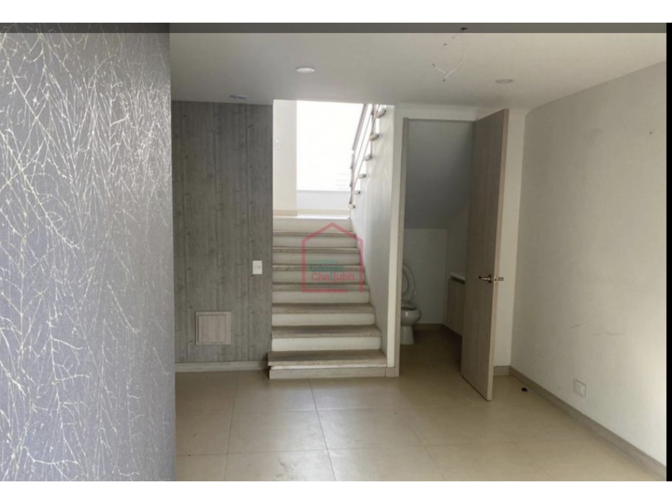 Beautiful 3-level house La Florida 3/3 $570 milliones — foto 5