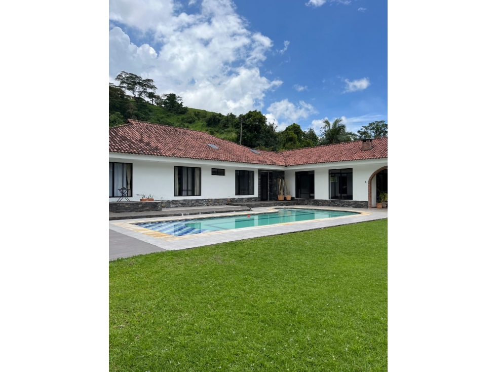 Country Home in Great Gated Community For Sale — foto 2