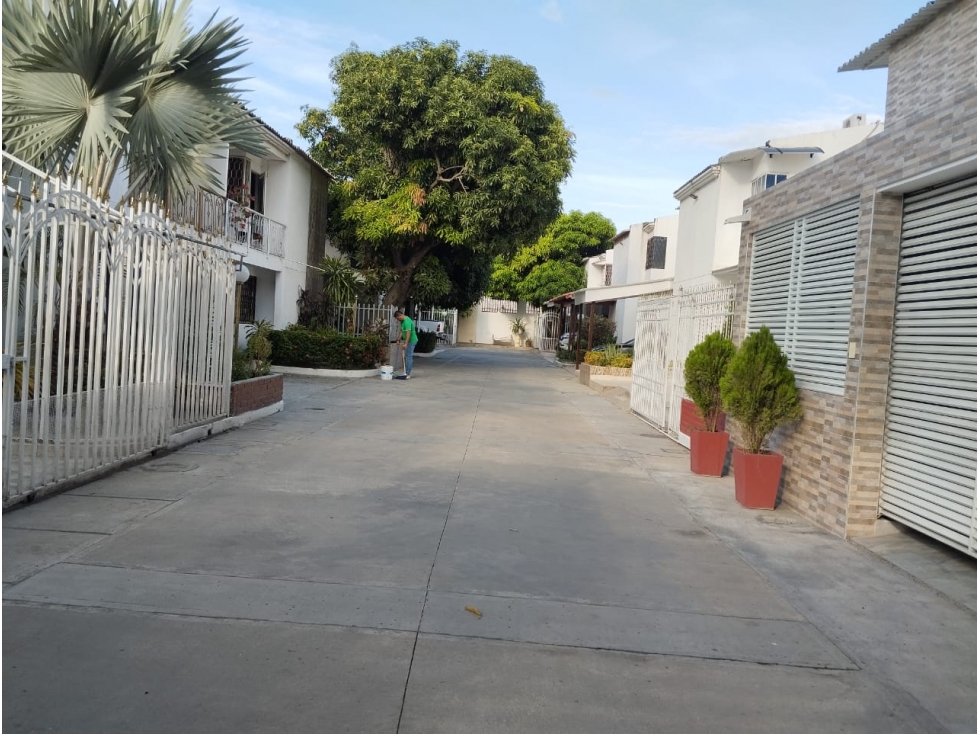 CASA EN VENTA CONJUNTO CERRADO - SECTOR AV LIBERTADOR — foto 3