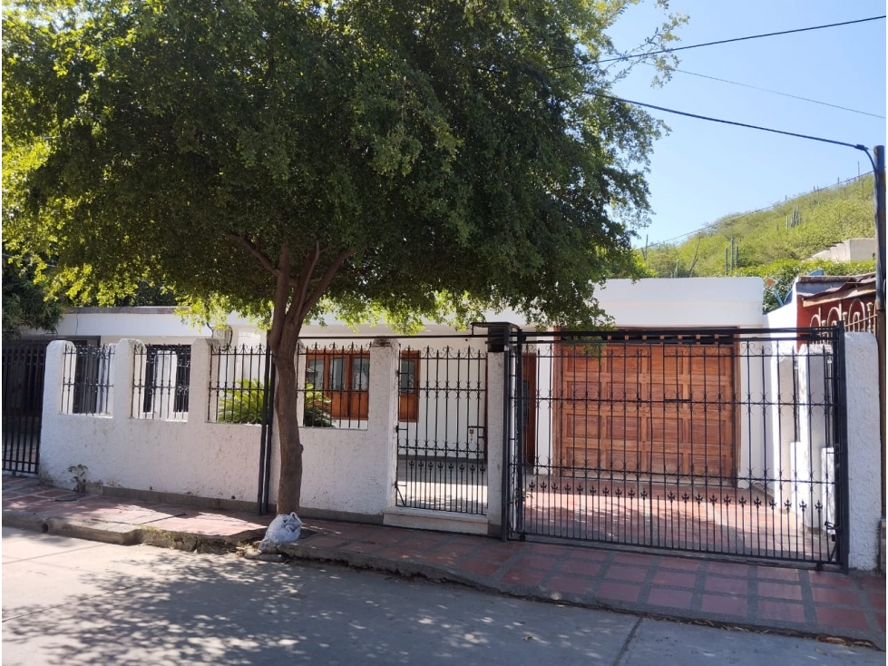Amplia Casa en Venta en el Céntrico Barrio Alcázares, Santa Marta — foto 3