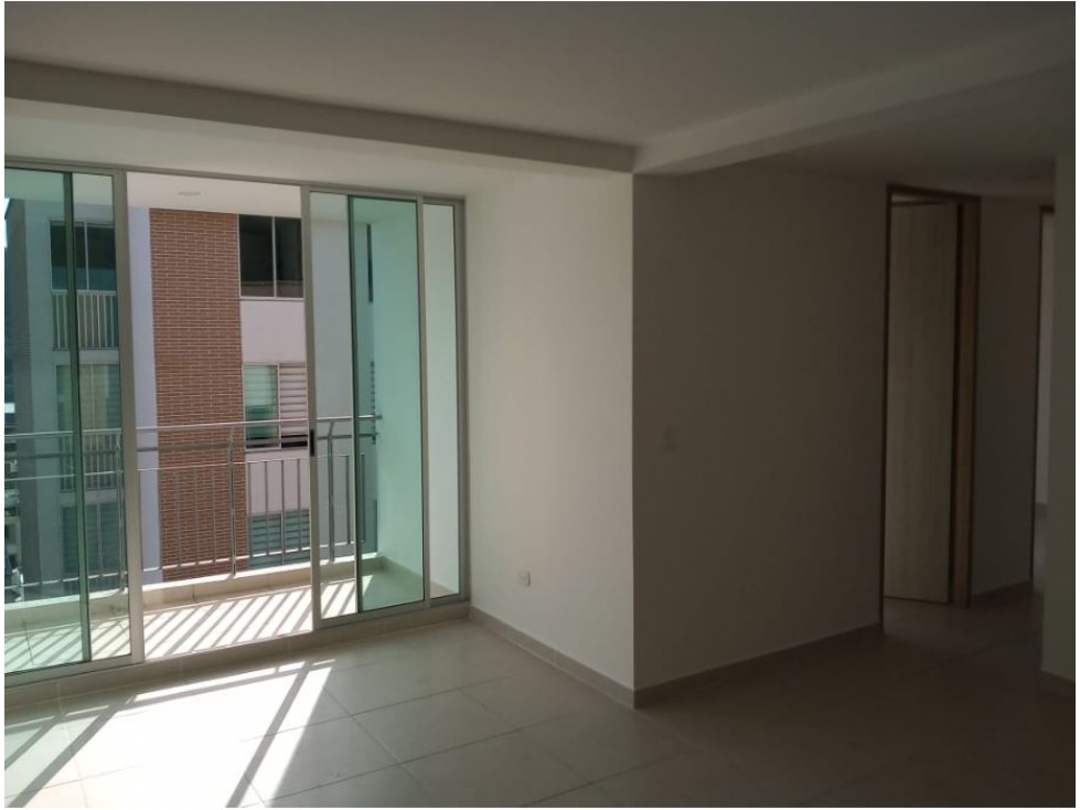 Arriendo Hermoso Apartamento en La Pola Ibagué. — foto 2
