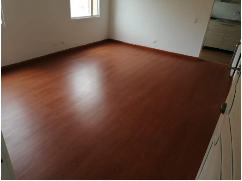 Vendo hermoso apto Granada Norte, Bogotá.