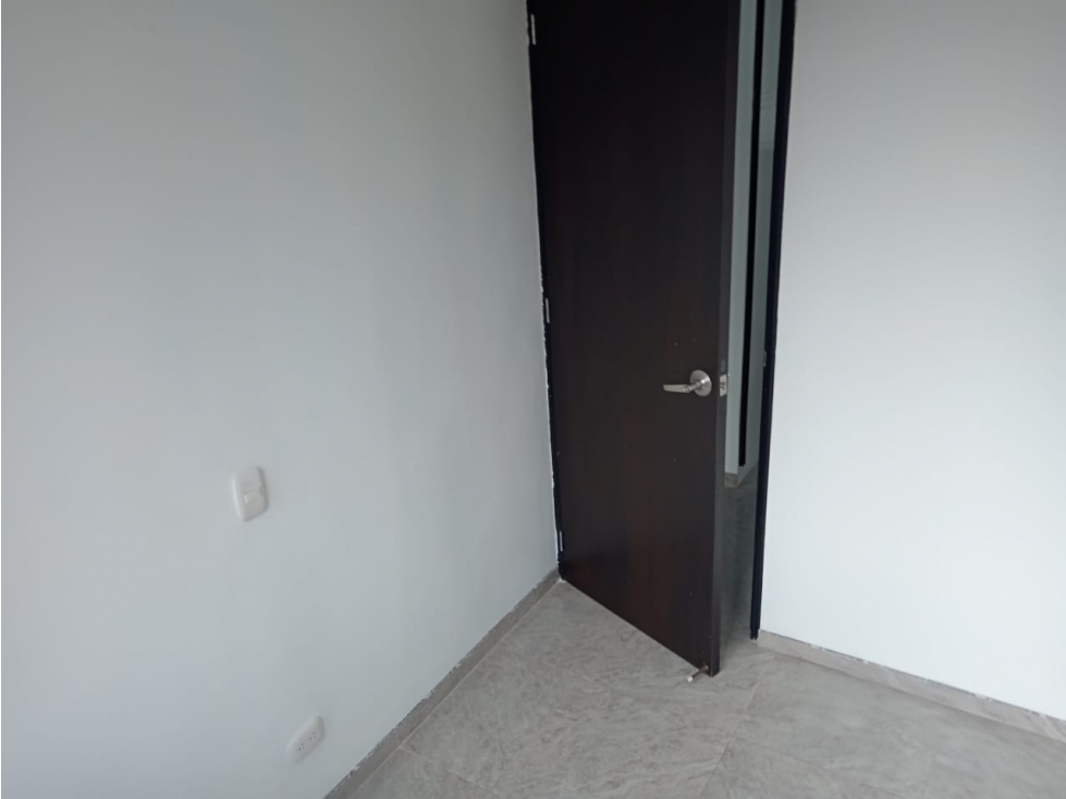 ARRRIENDO APARTAMENTO ACACIA ARBOLEDA CAMP. IBAGUE — foto 4