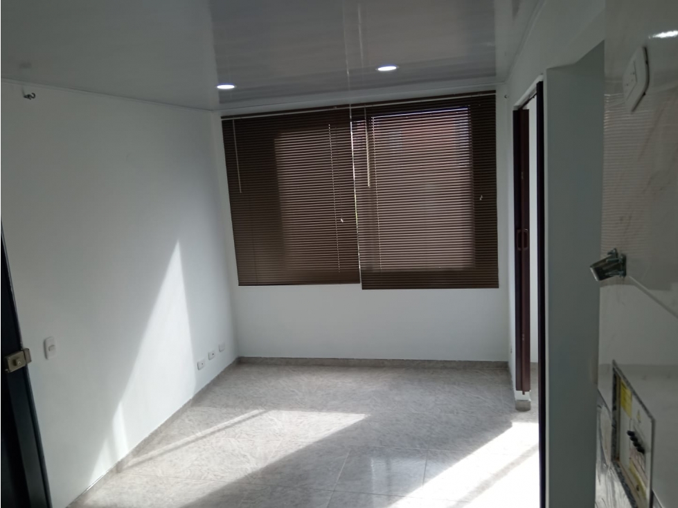 ARRRIENDO APARTAMENTO ACACIA ARBOLEDA CAMP. IBAGUE — foto 2