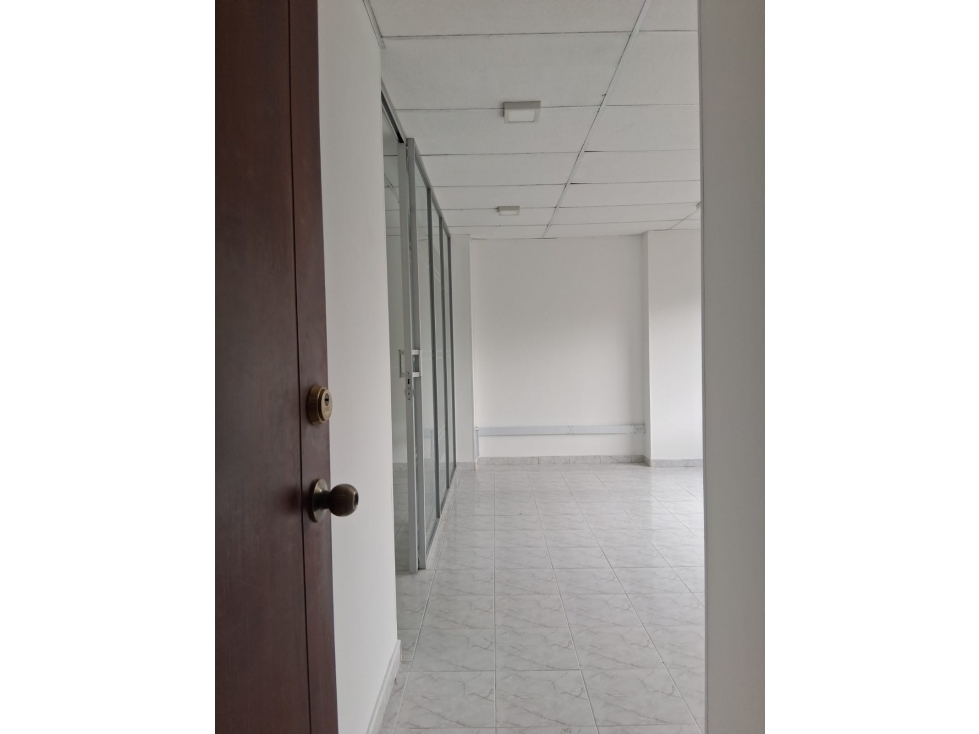 Venta - Arriendo bella oficina, Ed oficinas Gupo7 T2 Pasadena, Bogotá — foto 3