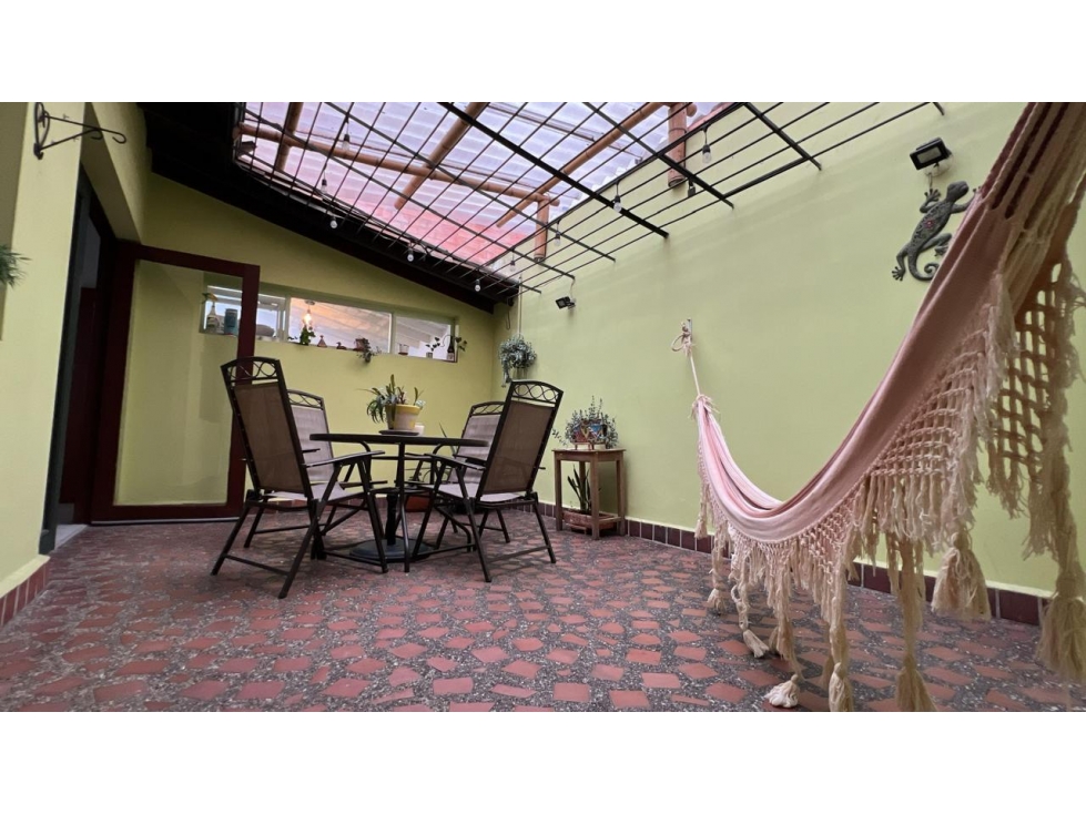 Casa en Venta en Conquistadores, Medellín | Excelente Ubicación — foto 4