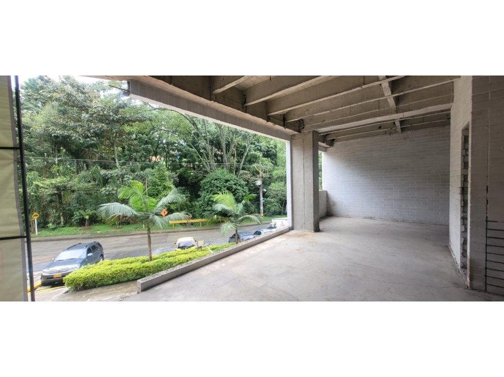 Local Comercial en Venta en Envigado | Cerca al D1 y Sendero Ecológico