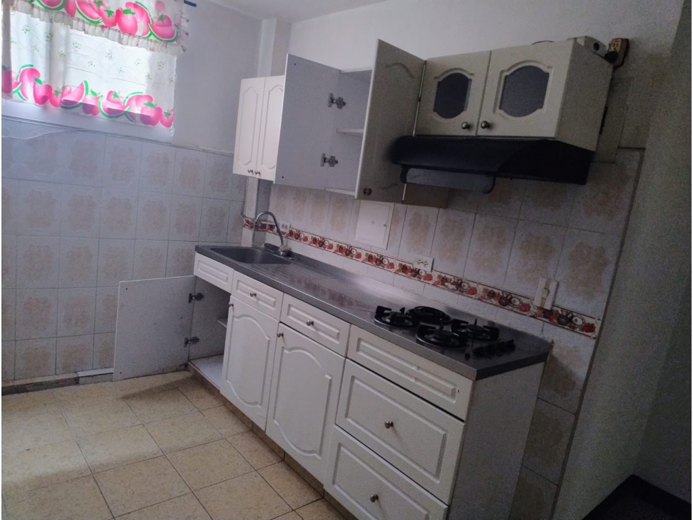 Apartamento para Remodelar | Primavera, Envigado