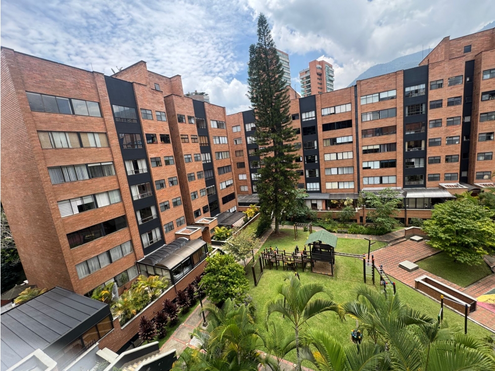 VENDO APARTAMENTO EN POBLADO SECTOR VIZCAYA — foto 2