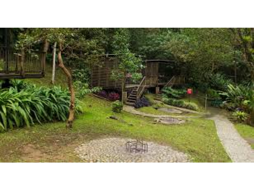 CASA LOTE EN CAMINO VERDE ENVIGADO