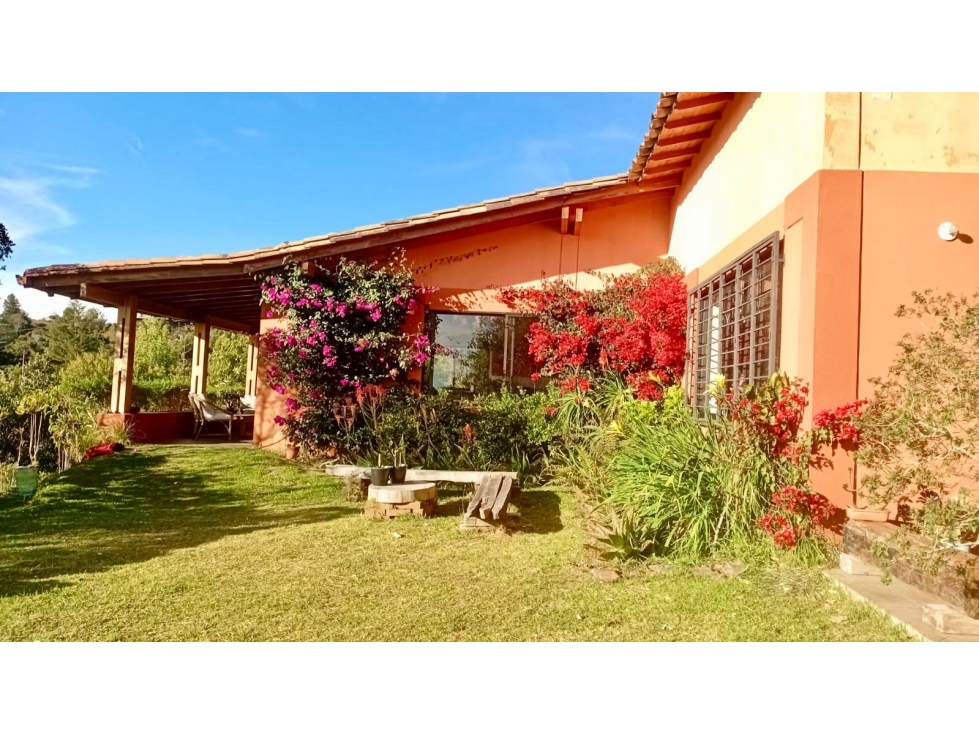 Casa Campestre 2.688 m² en Venta | Loma de la Catedral Caldas Ant