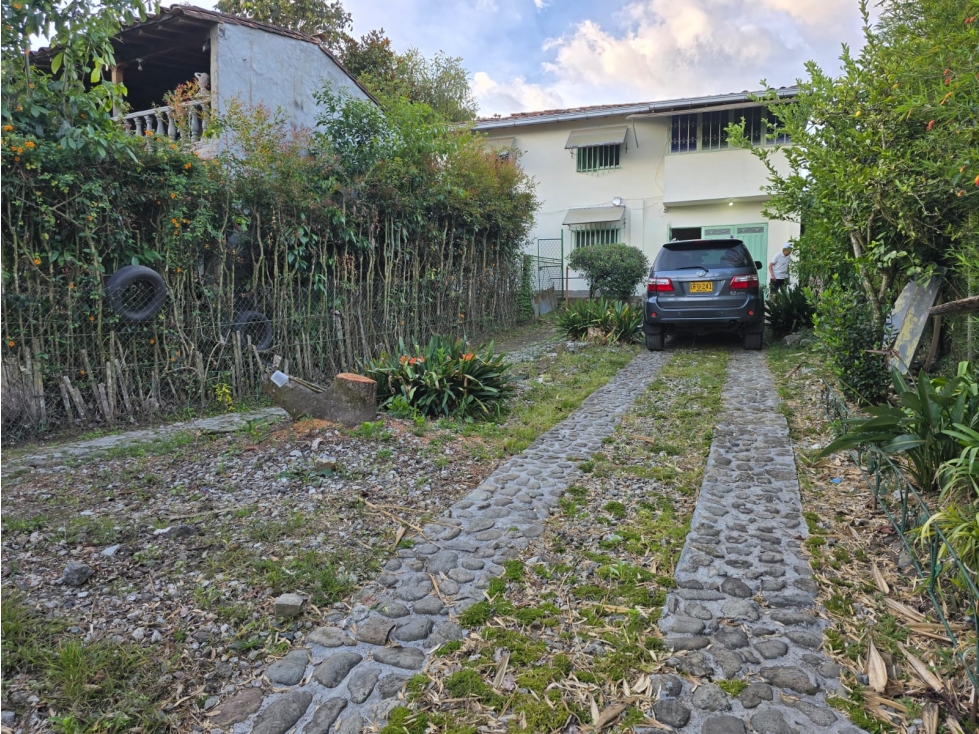 Casa Campestre con Excelente Ubicación | La Ceja