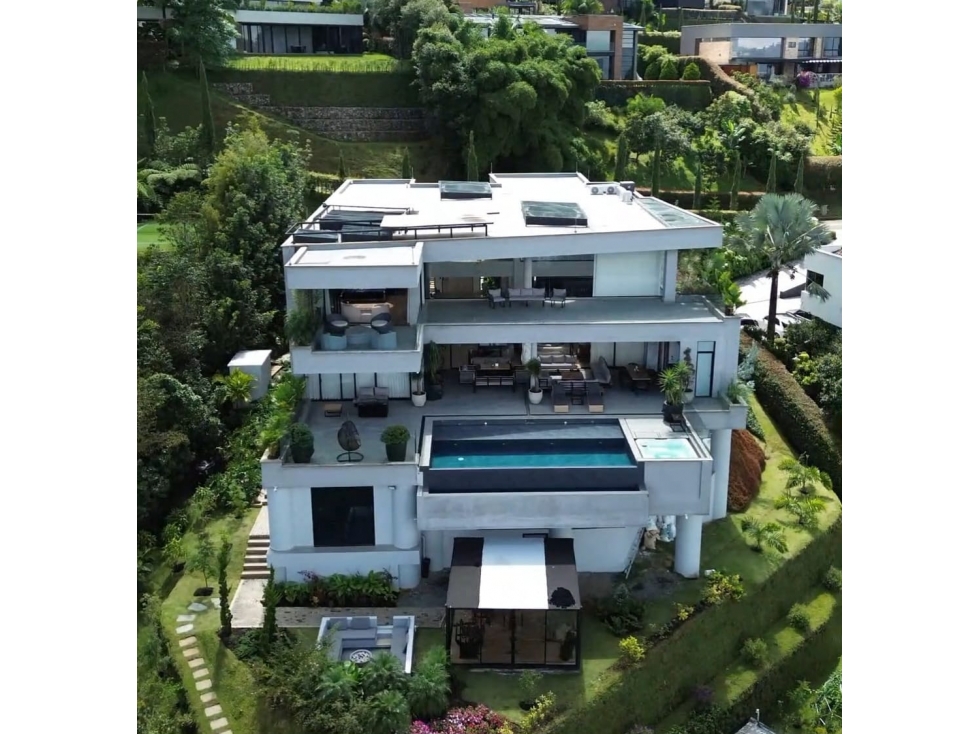 Mansión en Las Palmas Medellin en Venta a Puerta Cerrada — foto 4