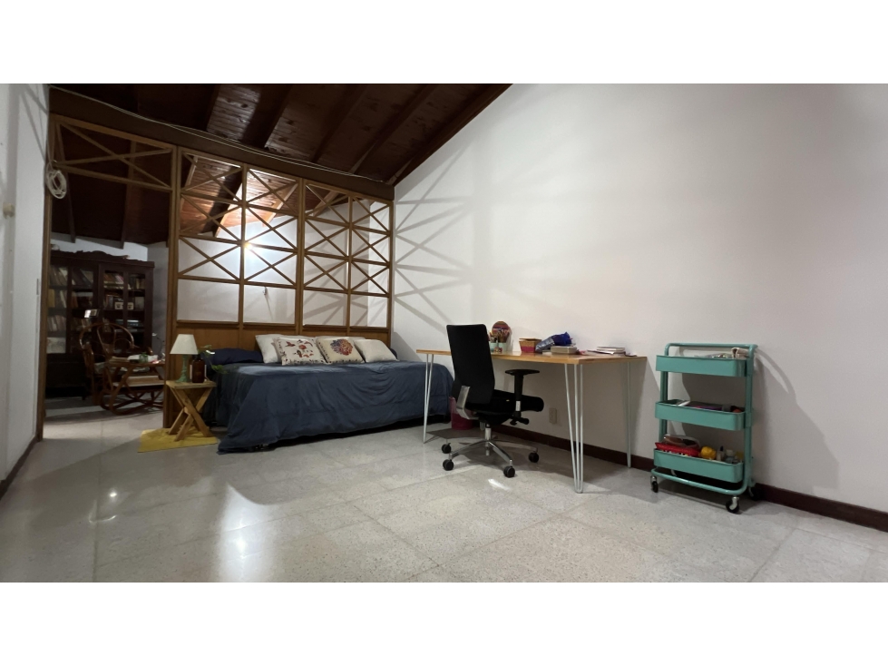 Casa en Venta en Conquistadores, Medellín | Excelente Ubicación — foto 2
