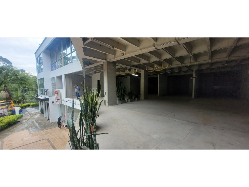 Local Comercial en Venta en Envigado | Cerca al D1 y Sendero Ecológico — foto 6