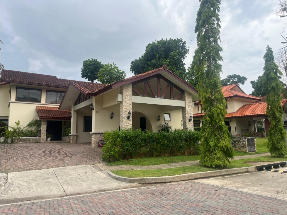 Casa en Venta en Clayton en Senderos de Cruces