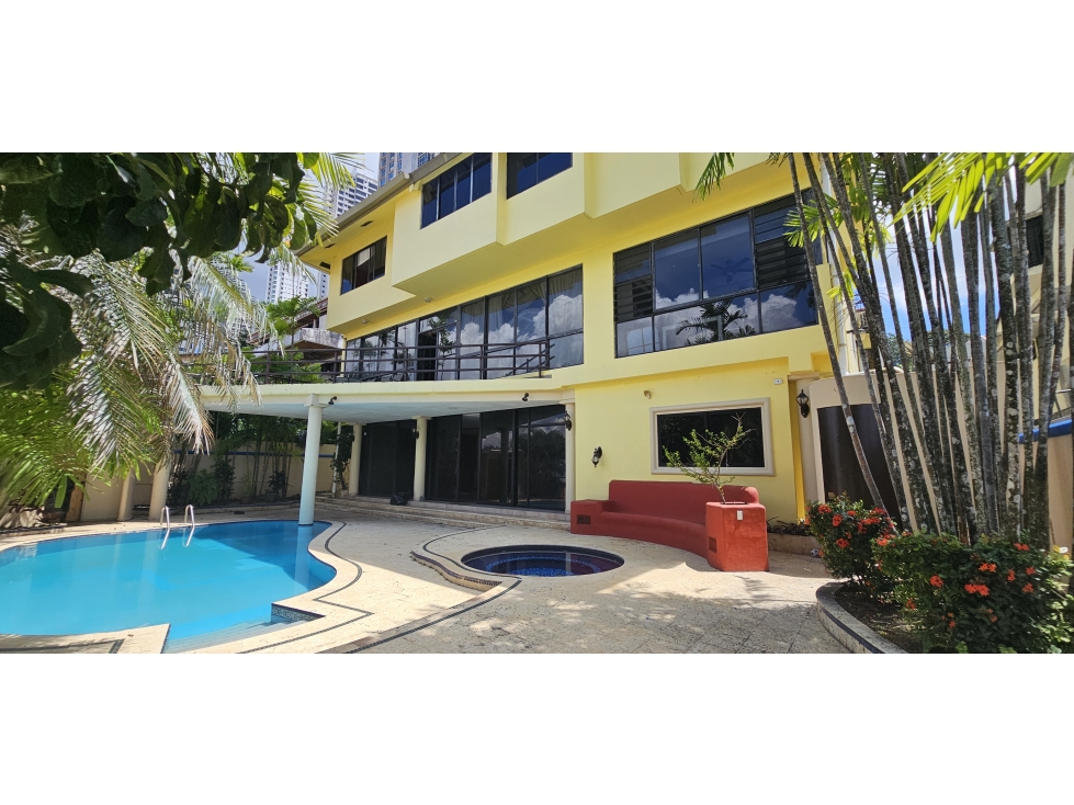 Se Vende o Se Alquila Casa en Dos Mares.