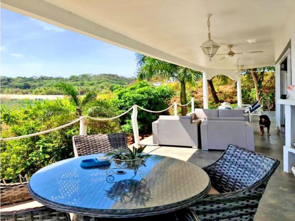 SPECTACULAR ISLAND LIVING AT ITS FINEST - 2