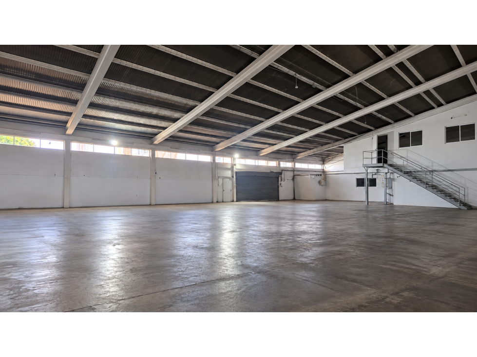 Galera en Alquiler en Betania | 1,617 m² Para Impulsar tu Negocio - 4