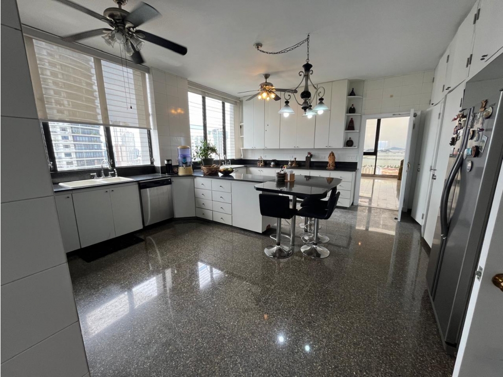 Se vende Apartamento en PH Torre de la Cresta, Bella Vista — foto 5