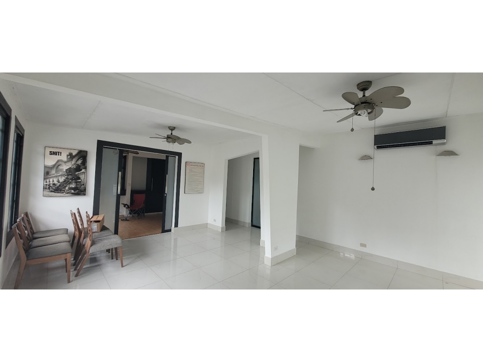 EN VENTA AMPLIA CASA EN BETANIA