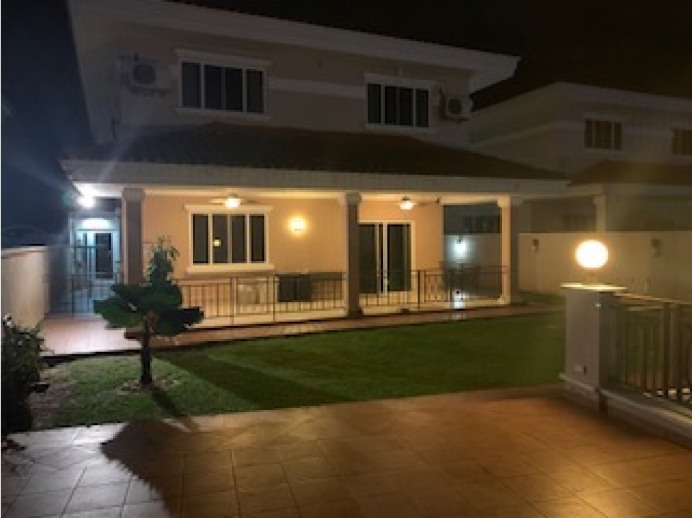 SE ALQUILA CASA EN PH ALTOS DEL COUNTRY / ALTOS DE PANAMÁ - 3