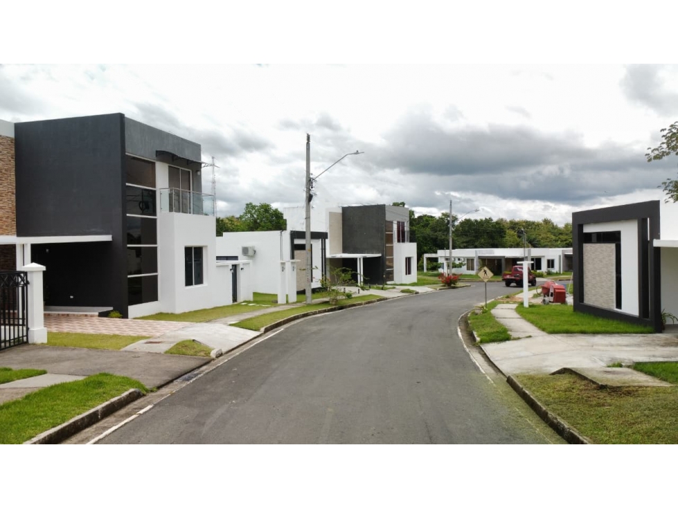 CASAS A ESTRENAR EN SANTIGO DE VERAGUAS - 2