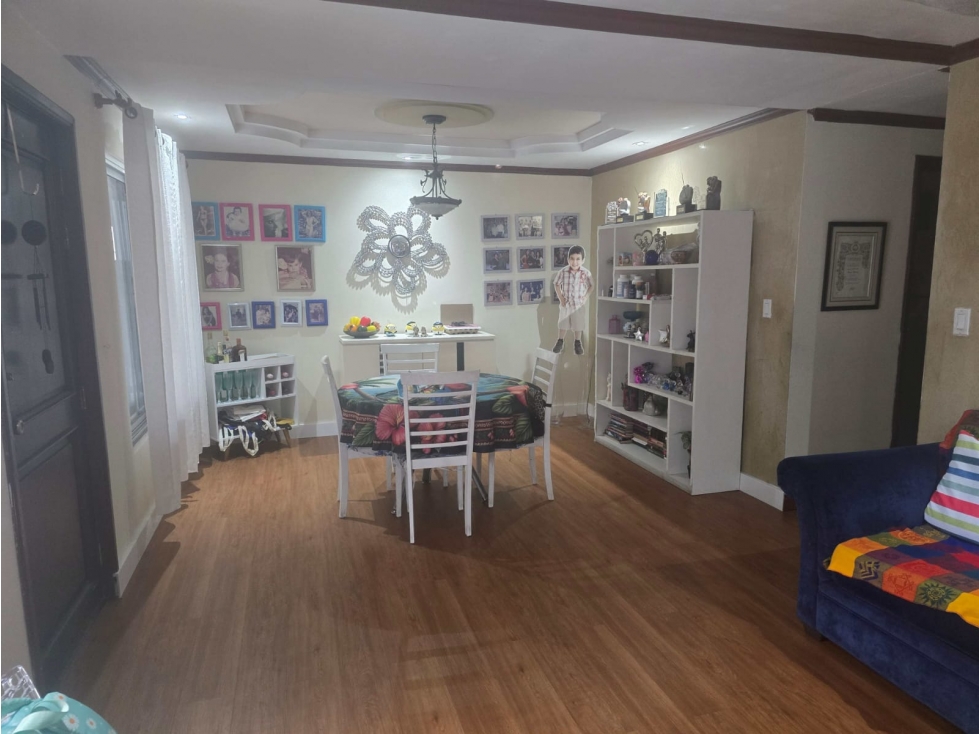 Venta de Casa 213 m² en Residencial Santa Elena — foto 6
