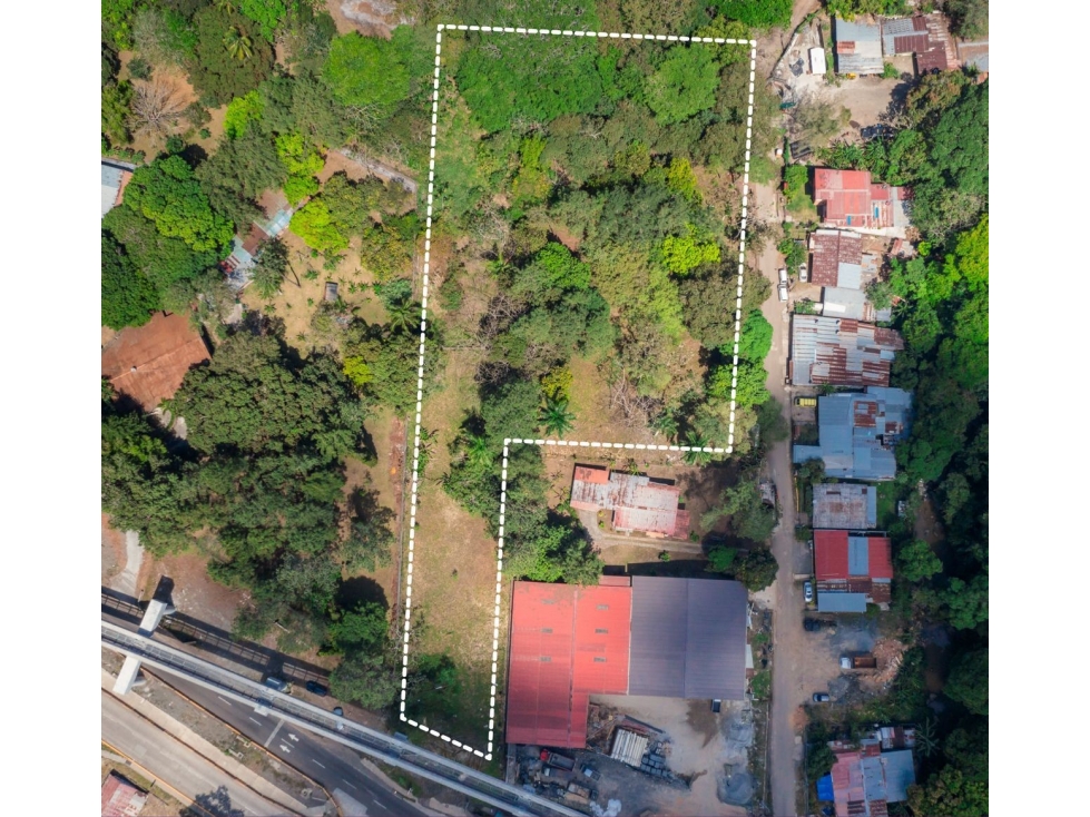 Venta de Terreno en Cáceres, Vía Principal Arraiján