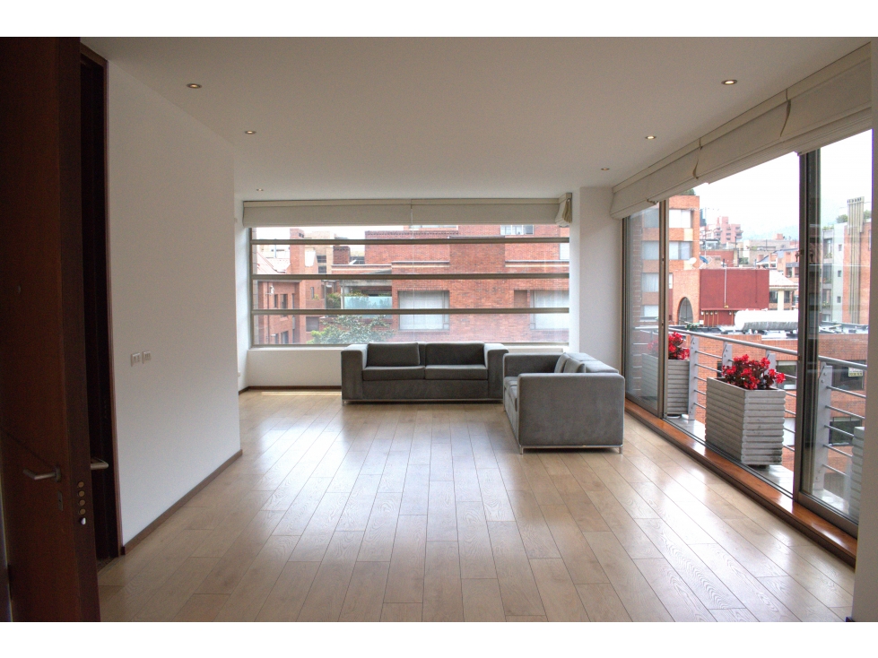 *VENDO APTO PARA INVERSIONISTA/ ESTA RENTANDO/ EN CHICO RESERVADO *