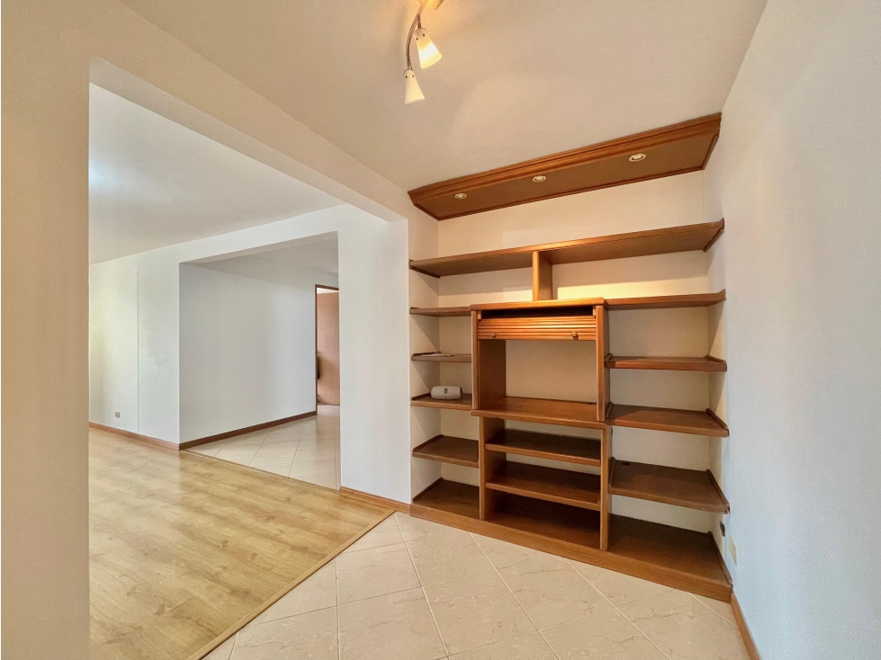 APARTAMENTO EN MEDELLÍN, CASTROPOL — foto 2
