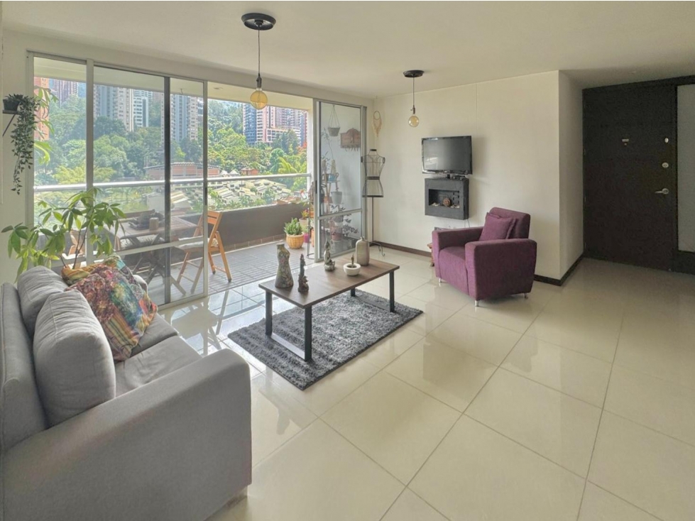 APARTAMENTO EN VENTA EN LOS BALSOS, EL POBLADO — foto 4