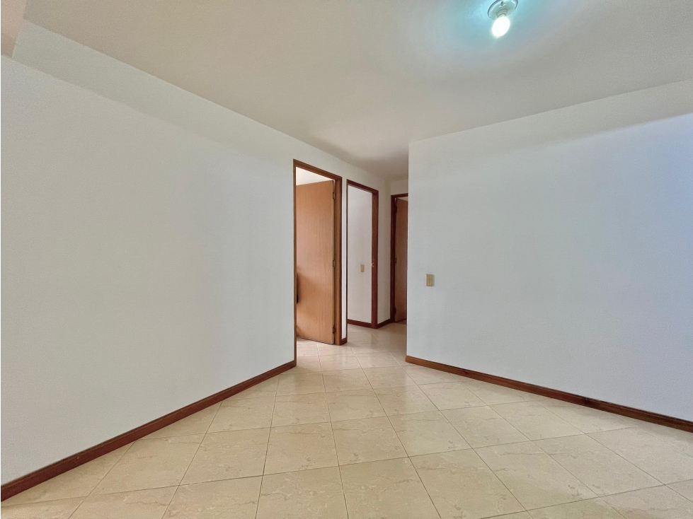 APARTAMENTO EN MEDELLÍN, CASTROPOL — foto 3