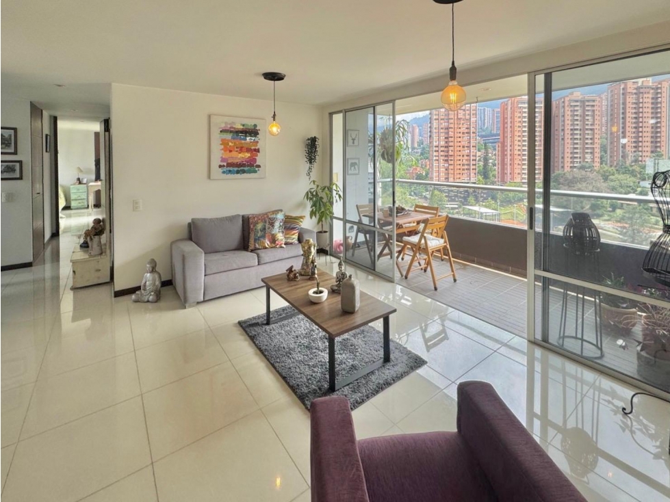 APARTAMENTO EN VENTA EN LOS BALSOS, EL POBLADO