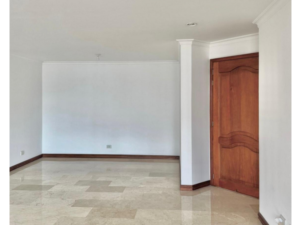 VENTA DE APARTAMENTO MEDELLIN, LAURELES — foto 3