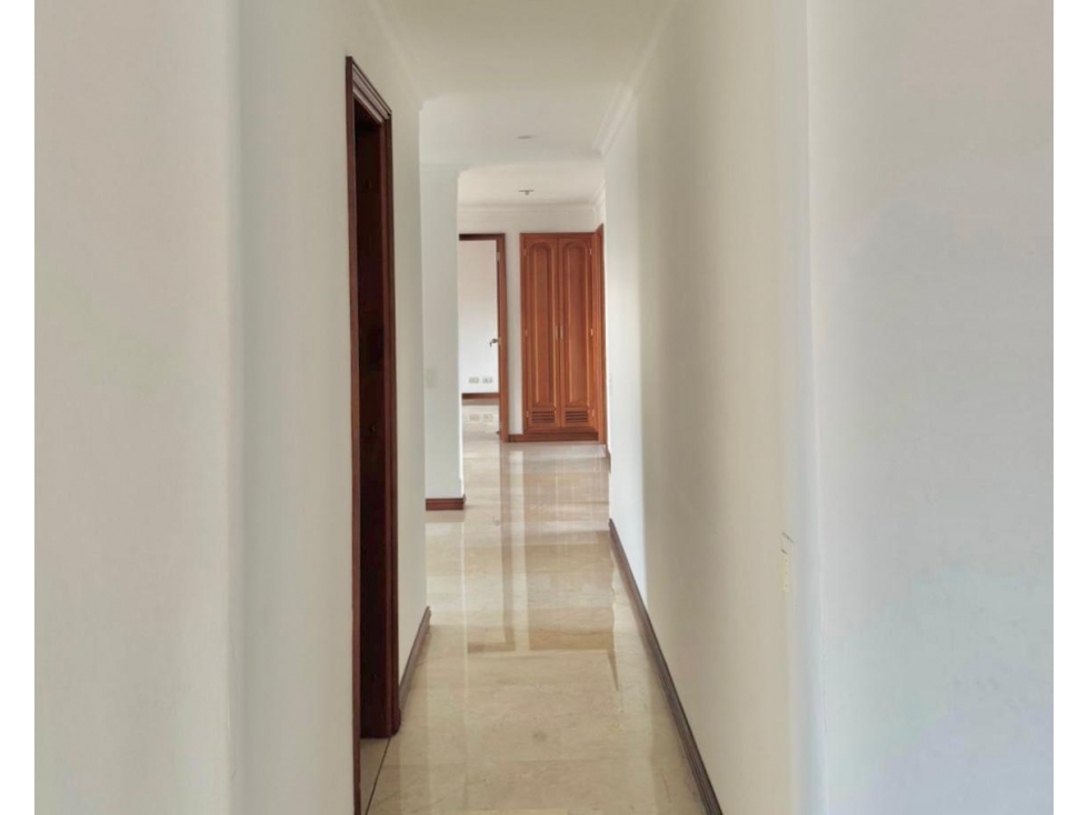 VENTA DE APARTAMENTO MEDELLIN, LAURELES — foto 5