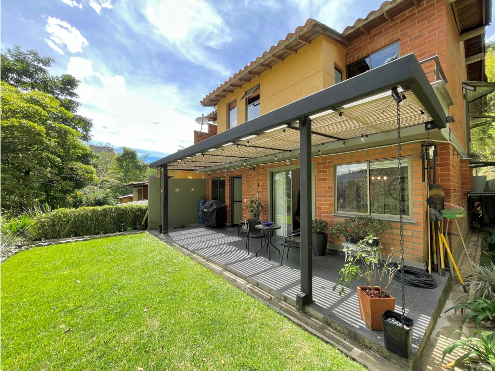 VENTA DE CASA EN SABANETA, LAS LOMITAS