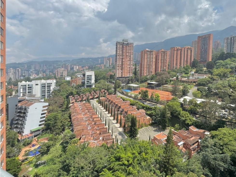 APARTAMENTO EN VENTA EN LOS BALSOS, EL POBLADO — foto 5