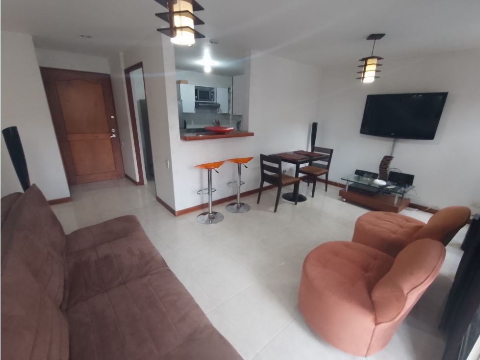 SE ARRIENDA APARTAMENTO AMOBLADO EN MILLA DE ORO