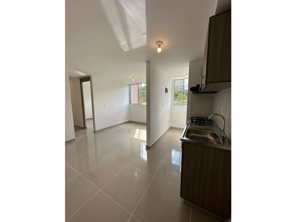 SE VENDE APARTAMENTO EN BLANQUIZAL — foto 2