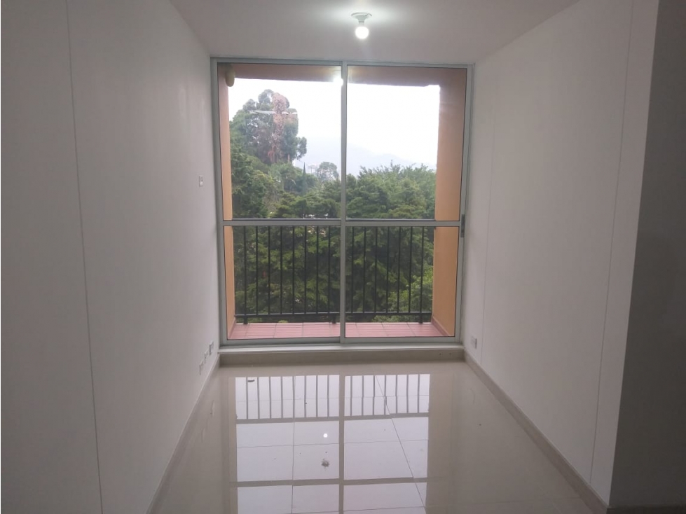 SE VENDE APARTAMENTO EN LA ESTRELLA