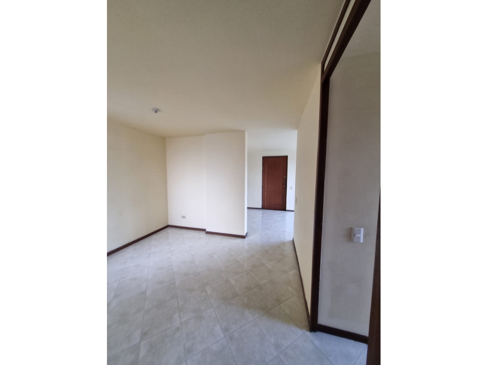SE VENDE APARTAMENTO EN SECTOR ESTADIO LOS COLORES — foto 5