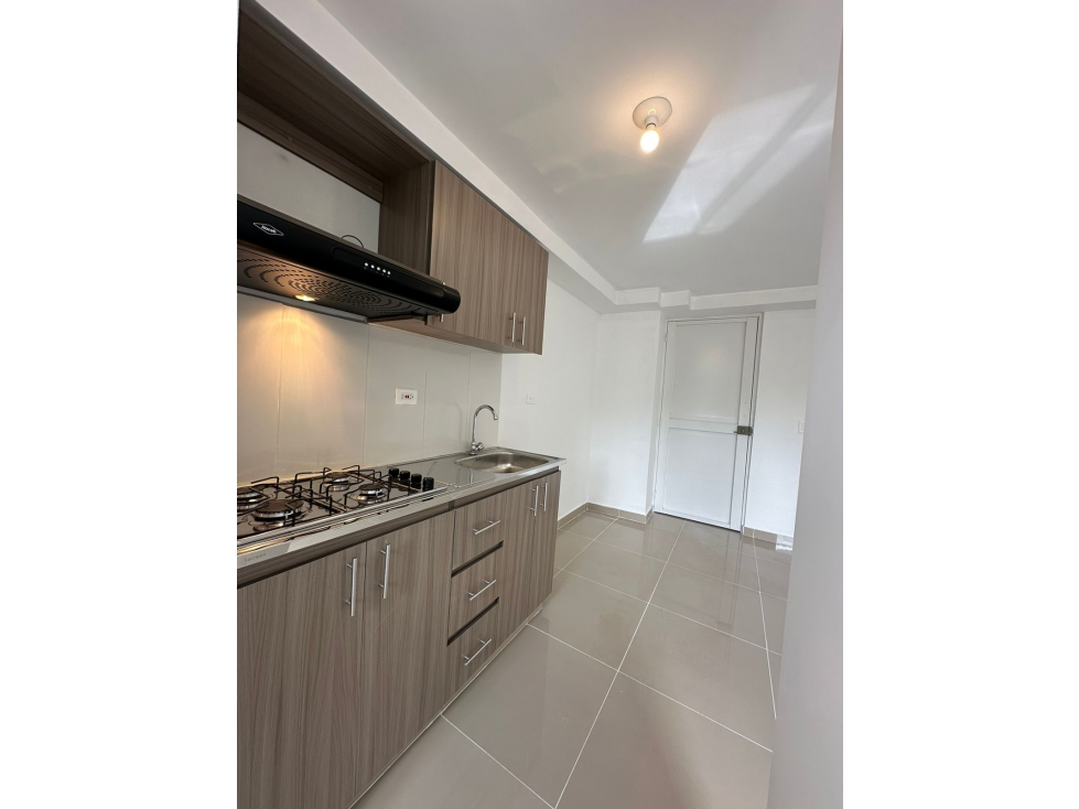 SE VENDE APARTAMENTO EN BLANQUIZAL — foto 4