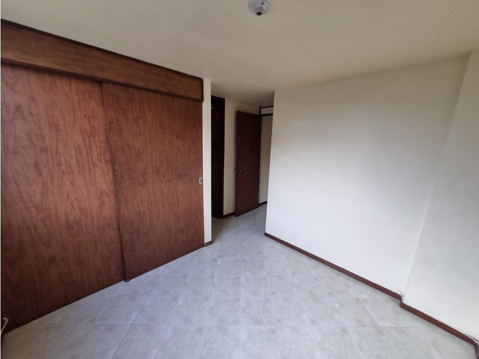 SE VENDE APARTAMENTO EN SECTOR ESTADIO LOS COLORES — foto 6