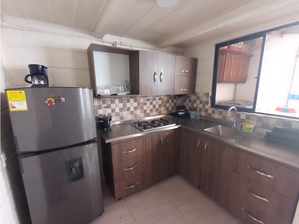 SE VENDE CASA UNIFAMILIAR EN ROBLEDO LA POLA — foto 6