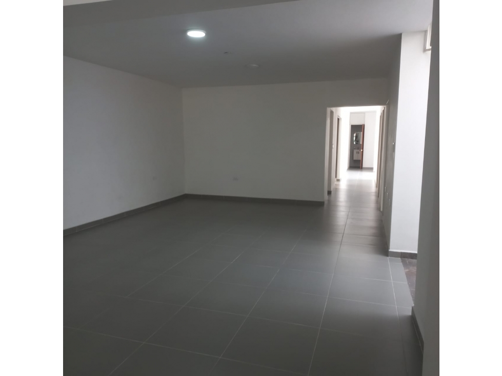 Casa para la venta en Laureles