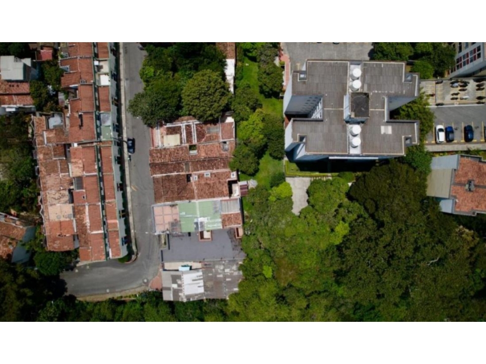 Casa para la venta en Robledo parte Baja